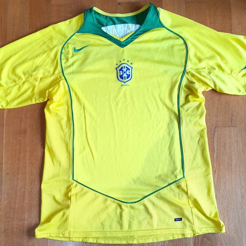 Brazil 2004 Adriano Jersey new, authentic Nike, size Medium