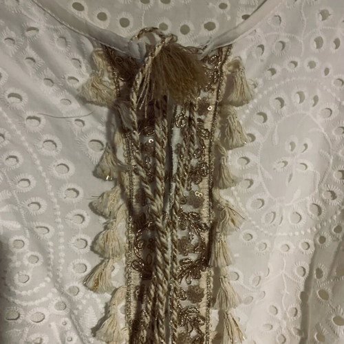Women's white blouse with guipure lace and gold thread like new