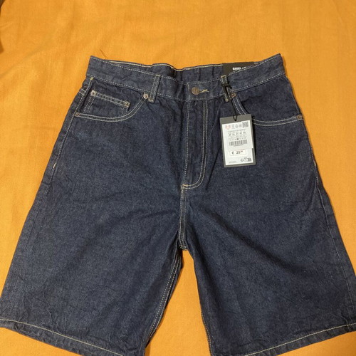 Pull & Bear men's baggy fit shorts new, size M, blue