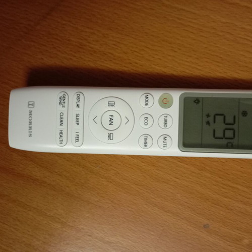 Morris AC remote control like new, good working condition