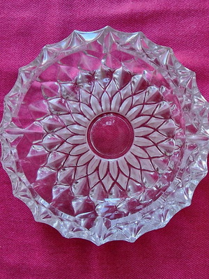 Crystal ashtray vintage used, 17cm decorative design