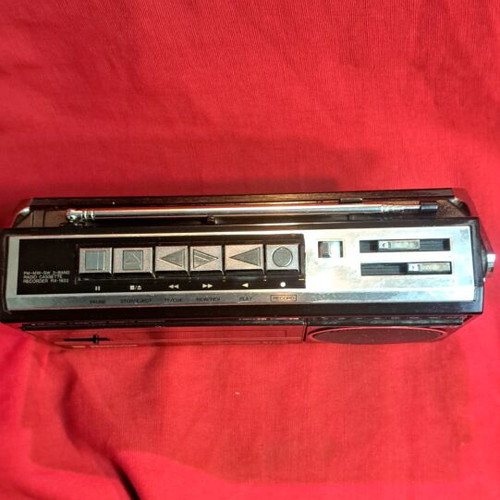 Panasonic RX1822 radio cassette recorder used with FM AM SW bands