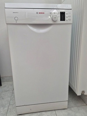 Bosch dishwasher 45cm for 10 place settings, eco and quick wash