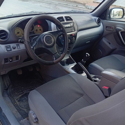 Toyota RAV 4 used 2003 SUV manual with LPG and tow bar