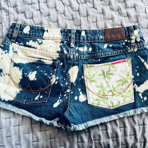 Superdry shorts new with tags, size L, blue