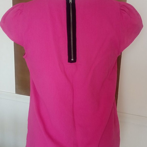Zara elegant chic viscose blouse cap sleeves pink magenta, like new