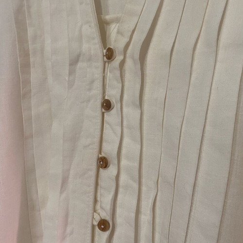 Zara white kimono like new, long with wooden buttons