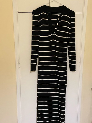 Long dress with stripes new, thin knitted fabric, black and white, size L