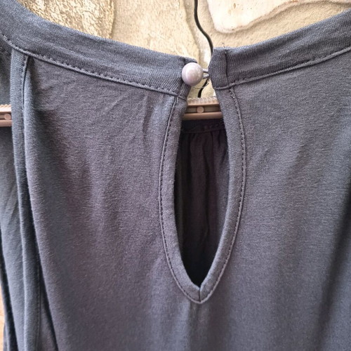 Bonprix top grey size 40/42 like new with elastic hem