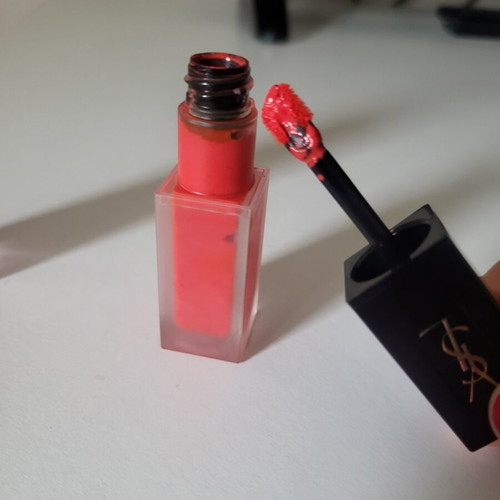 Yves Saint Laurent lipsticks used, 2 shades