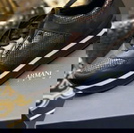  Armani snickers