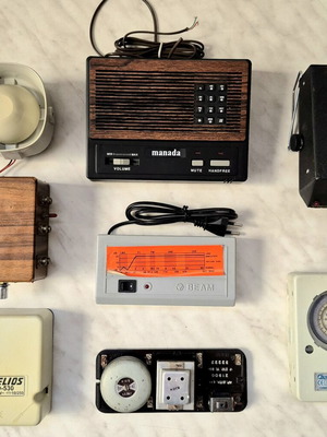Vintage electronics collection, assorted devices