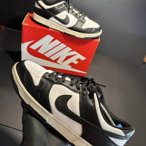Nike Dunk Low Panda sneakers like new, size 46, black and white