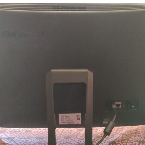 Lenovo C260 All-in-One like new, ideal for students and beginners