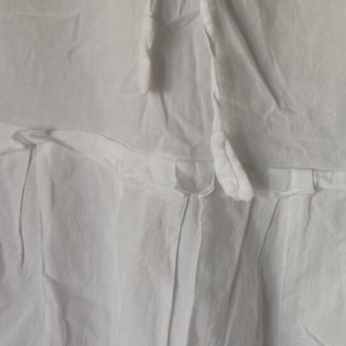 White short-sleeve cotton blouse like new, size 40-42-44
