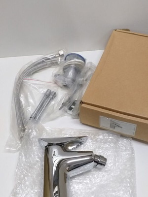 Eolos bathroom faucet new with all accessories