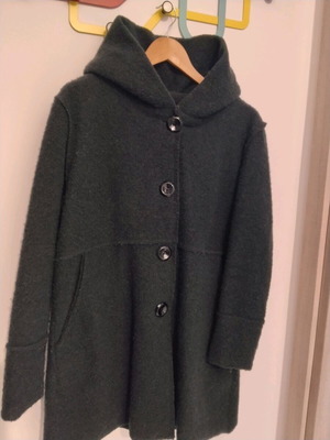 Wool coat in cypress color with oversized hood, used