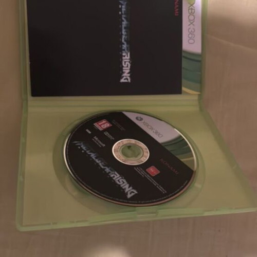 Metal Gear Rising Xbox 360 game like new