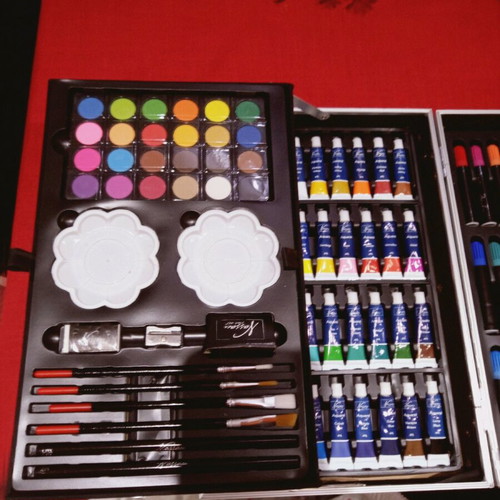 Painting set 145 pieces with aluminum case new