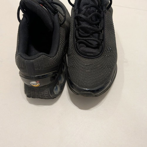 Nike sneakers used, pack of two, size 38, black and white