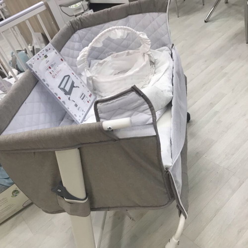 Baby cradle Close to Me like new with removable washable cover