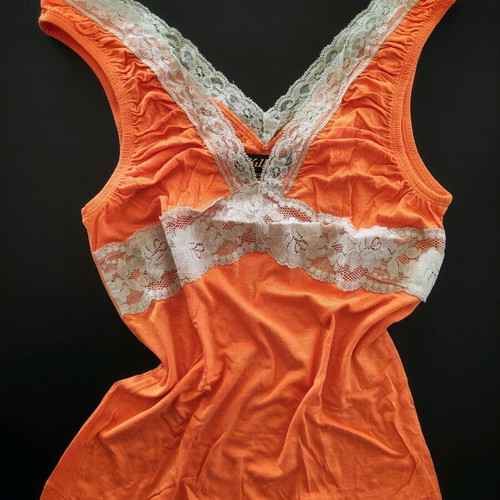 Y2k Killah sleeveless top with lace like new, size M