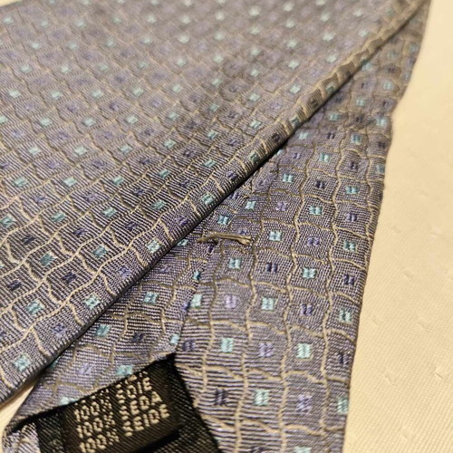 Vintage men's grey tie 60s 70s 100% silk used