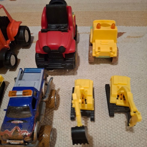 Various toy vehicles, assorted sizes, set