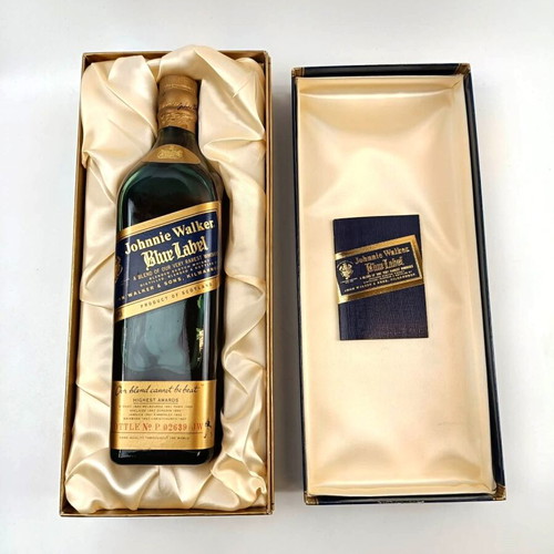 Johnnie Walker Blue Label rare collectible old bottle new, numbered P 02639