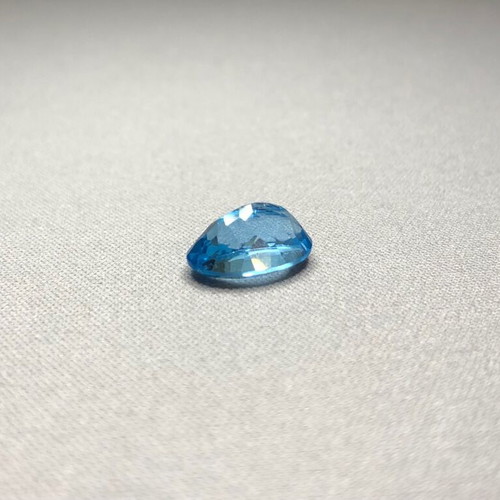 Blue Topaz 7.7 carats natural new