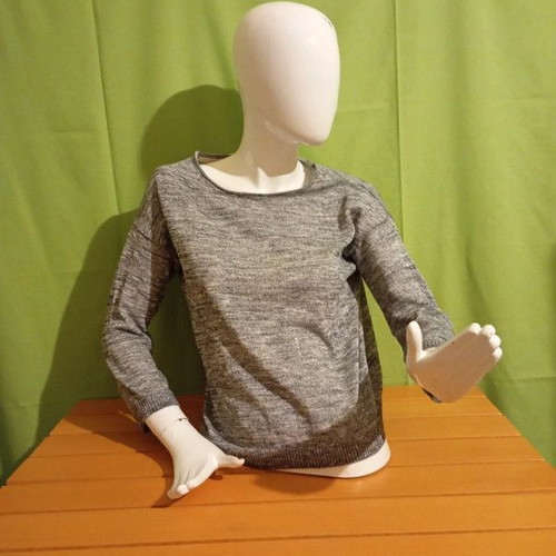 H&M Women's Gray Lightweight Long-Sleeve Sweater like new, size S