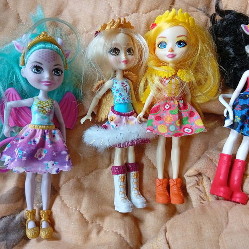 Enchantimals dolls pack of 4 used by Mattel