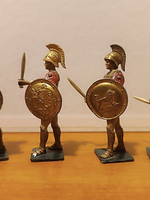 Pal 4 Ancient Toy Soldiers like new