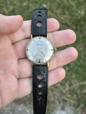 Nila Swiss Retro Watch 17 Jewels used, gold and silver