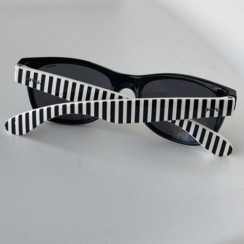 Children's sunglasses like new, black and white, for ages 3-7