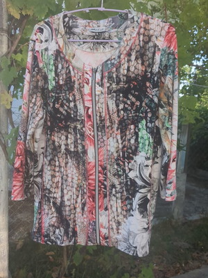 Viscose cardigan with three-quarter sleeves and decorative zipper like new, multicolor