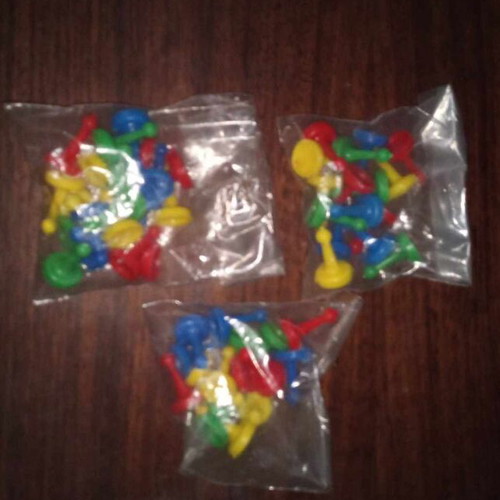 Game pieces like new, 68 pcs, assorted colors