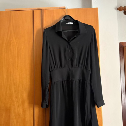 Black blouse dress like new with slits