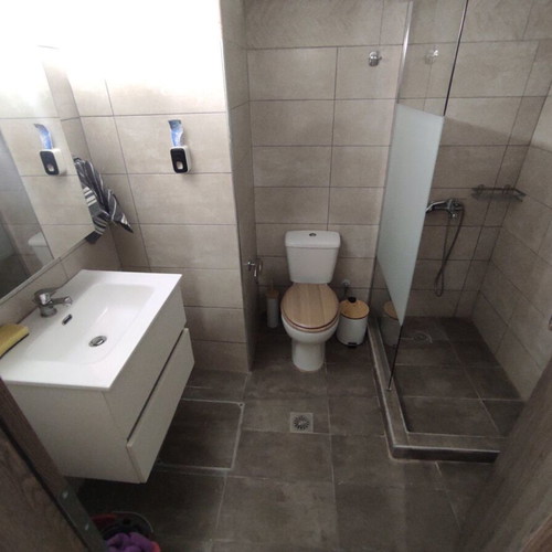 Apartment 65 sqm in Piraeus, ground floor with garden and security door