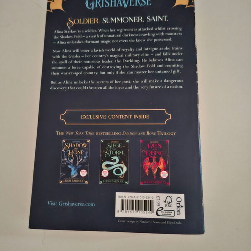 Shadow and Bone book new in English