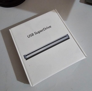 Apple USB SuperDrive Εξωτερικός Οδηγός Εγγραφής/Ανάγνωσης DVD/CD για Laptop / Desktop Ασημί