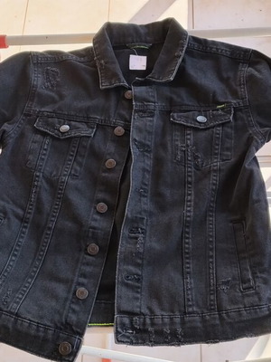 Zara black denim jacket with rips for 9-year-old boy like new