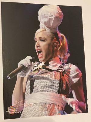 Gwen Stefani - Elli Kokkinou Insert Poster from magazine Afisorama In good condition Price 4 Euros