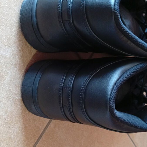 Nike Air Jordan 1 Mid athletic shoes like new, size 50.5, black