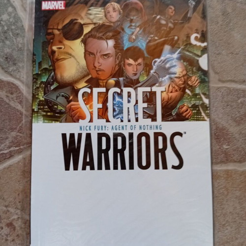 Secret Warriors Marvel comic like new, first volume