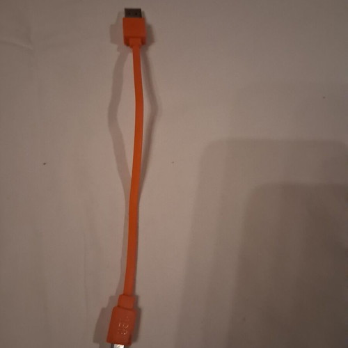 Micro USB male to USB female JBL like new