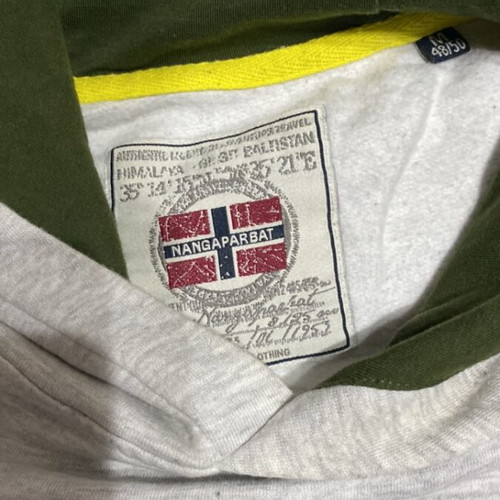 Nangaparbat sweatshirt size M like new, gray