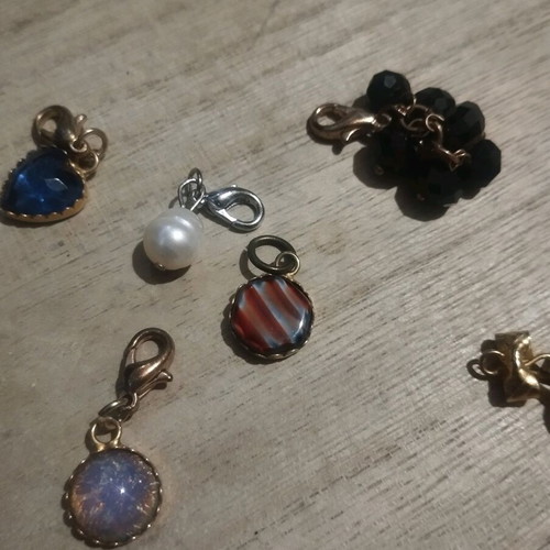 Old pendants used, set of 7 multicolored
