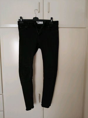 Bershka black pants size S like new