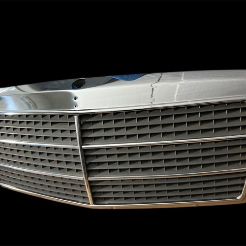 Mercedes 190 E grille new
